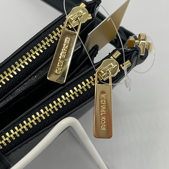 Michael Kors Large TZ Tote & Double Zip Wa… - Picture 10 of 12